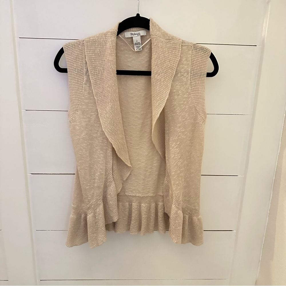 STYLE&CO PL Y2K Cream Ruffled lightweight woman vest cottagecore boho chic